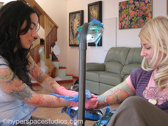 Michele Wortman - Tattooing Mindys arm